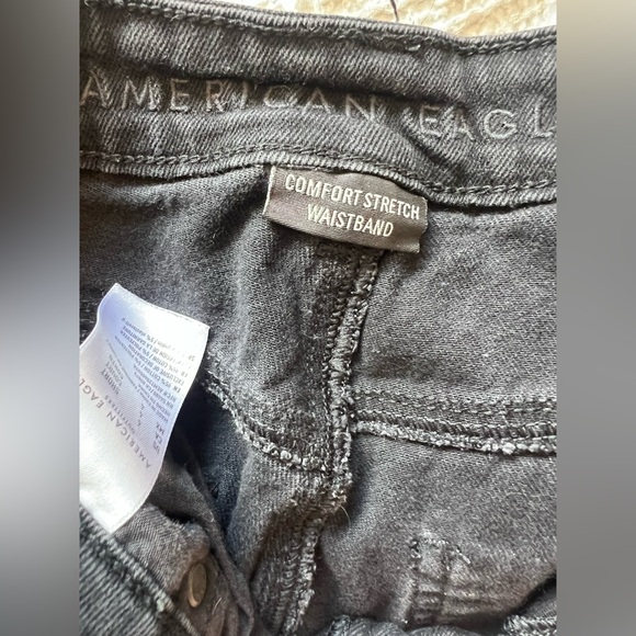 Black faded AE high waisted relaxed fit jeans - Picture 2 of 3